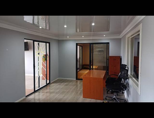 INDUSTRIAL PROPERTY TO RENT IN HENNOPSPARK